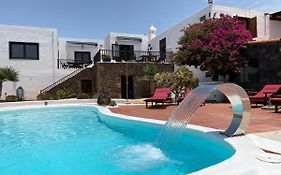 Casa Camelio